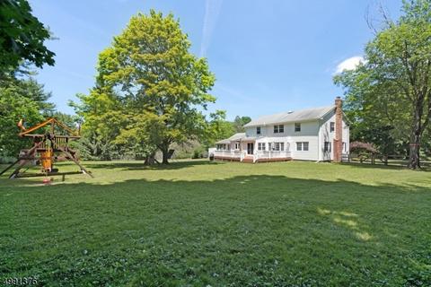 13 Cherry Ln, Mendham, NJ 07945 photo 2