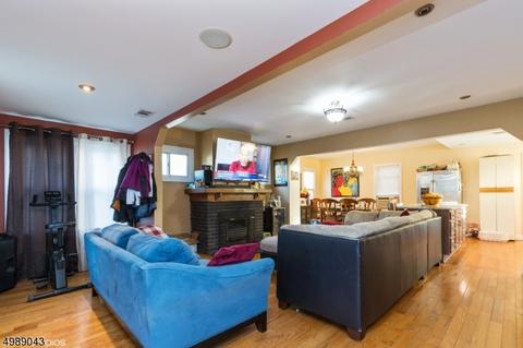 141 Spring Valley Ave, Hackensack, NJ 07601 photo 2