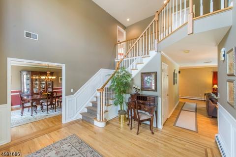 105 Tall Grass Dr, Wayne, NJ 07470 photo 2