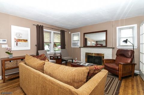 352 Harvey Ave, North Plainfield, NJ 07063 photo 4