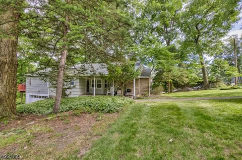 200 Mac Donald Dr, Wayne, NJ 07470 photo 2