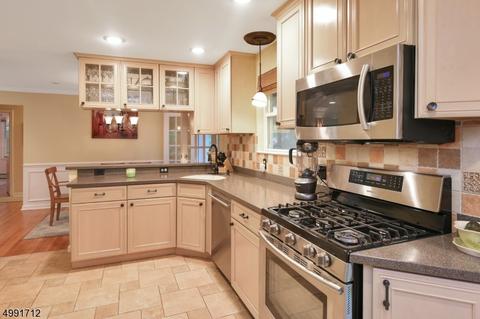 284 Beech Ter, Wayne, NJ 07470 photo 11
