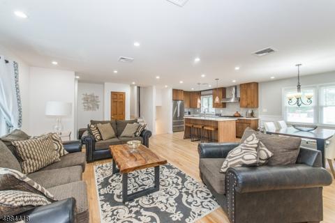 11 Lawrence Rd, Wayne, NJ 07470 photo 6
