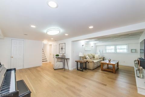 11 Lawrence Rd, Wayne, NJ 07470 photo 11
