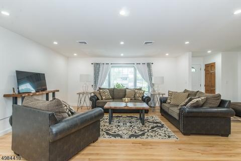 11 Lawrence Rd, Wayne, NJ 07470 photo 8