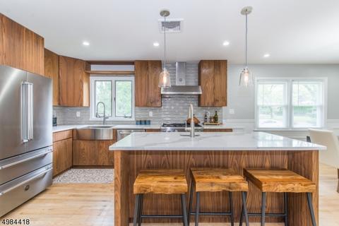 11 Lawrence Rd, Wayne, NJ 07470 photo 2