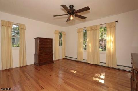 545 Salem St, Paramus, NJ 07652 photo 6