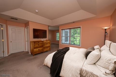 164 Levinberg Ln, Wayne, NJ 07470 photo 9