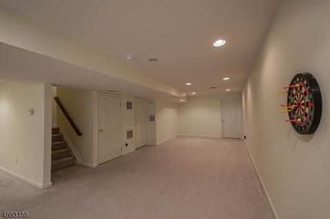 164 Levinberg Ln, Wayne, NJ 07470 photo 16