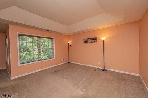164 Levinberg Ln, Wayne, NJ 07470 photo 10
