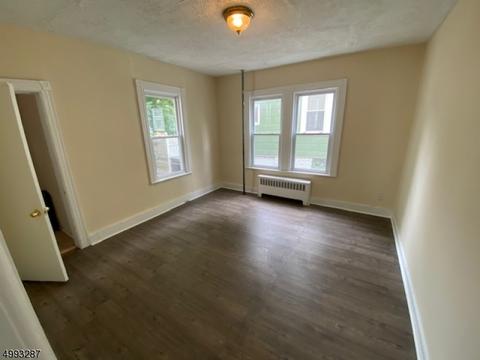 35 Central Ave, Dover, NJ 07801 photo 9