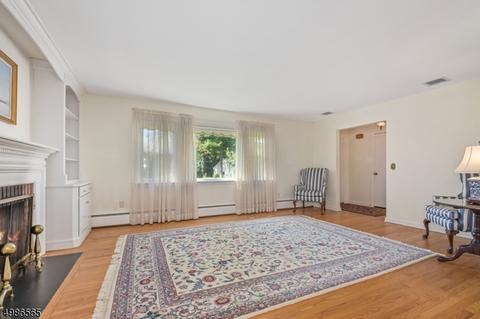 32 Maple St, Chatham, NJ 07928 photo 4