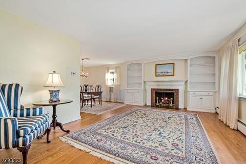 32 Maple St, Chatham, NJ 07928 photo 2