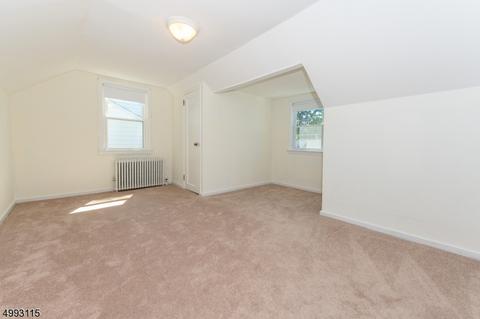 125 Summit Ave, Waldwick, NJ 07463 photo 17