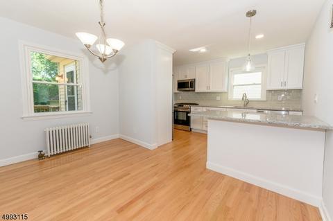 125 Summit Ave, Waldwick, NJ 07463 photo 4