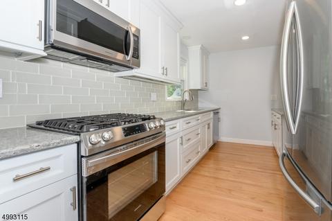 125 Summit Ave, Waldwick, NJ 07463 photo 7