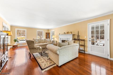 1 N Gate Rd, Mendham, NJ 07945 photo 4