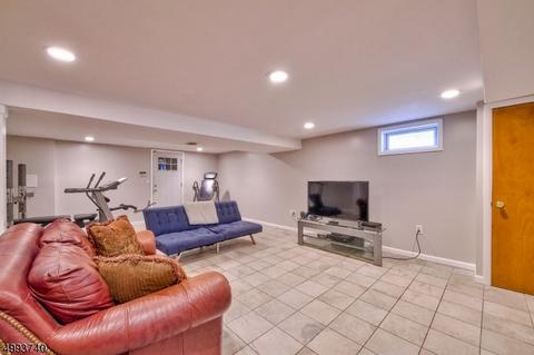 269 Pompton Rd, Wayne, NJ 07470 photo 17