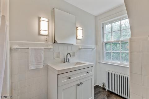 14 Pine Ter W, Millburn Twp., NJ 07078 photo 13