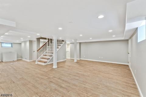14 Pine Ter W, Millburn Twp., NJ 07078 photo 23