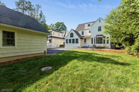 14 Pine Ter W, Millburn Twp., NJ 07078 photo 24