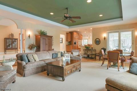 204 Pines Lake Dr, Wayne, NJ 07470 photo 7