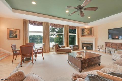 204 Pines Lake Dr, Wayne, NJ 07470 photo 8