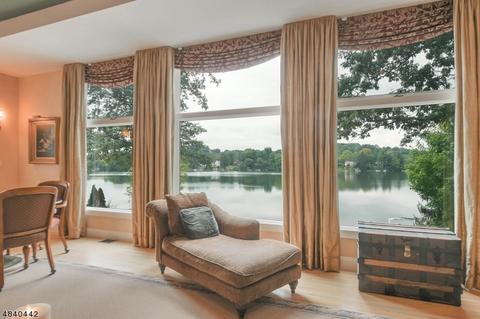 204 Pines Lake Dr, Wayne, NJ 07470 photo 5