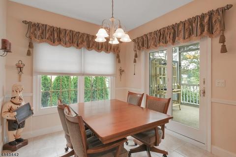 204 Pines Lake Dr, Wayne, NJ 07470 photo 12