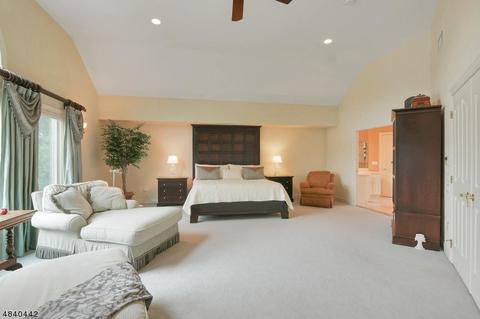 204 Pines Lake Dr, Wayne, NJ 07470 photo 18