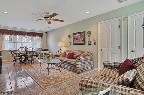625 Plainfield Ave, Berkeley Heights, NJ 07922 photo 9