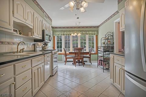 625 Plainfield Ave, Berkeley Heights, NJ 07922 photo 7