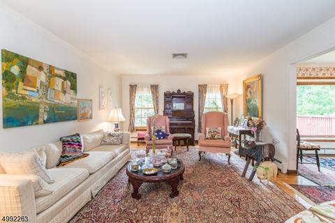 11 Rigby Ct, Wayne, NJ 07470 photo 2