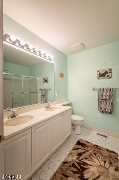 134 Warbler Dr, Wayne, NJ 07470 photo 18