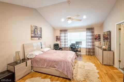 134 Warbler Dr, Wayne, NJ 07470 photo 15