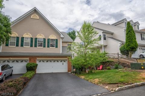 134 Warbler Dr, Wayne, NJ 07470 photo 2