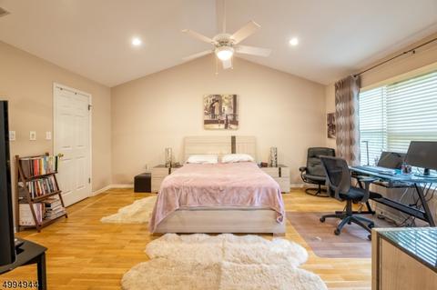 134 Warbler Dr, Wayne, NJ 07470 photo 14