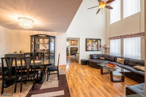 134 Warbler Dr, Wayne, NJ 07470 photo 4
