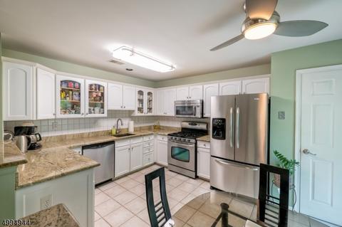 134 Warbler Dr, Wayne, NJ 07470 photo 7