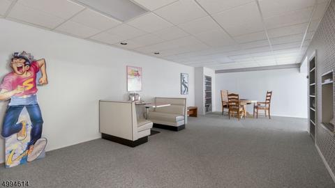 74 Hubbardton Rd, Wayne, NJ 07470 photo 23