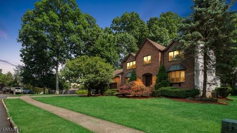 74 Hubbardton Rd, Wayne, NJ 07470 photo 2