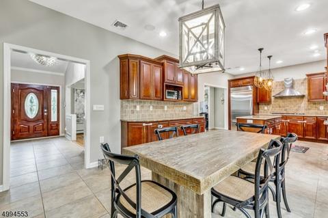 53 High Point Dr, Springfield, NJ 07081 photo 5