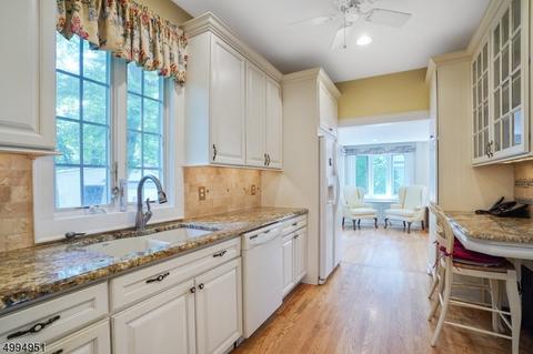 96 Tulip St, Summit, NJ 07901 photo 10