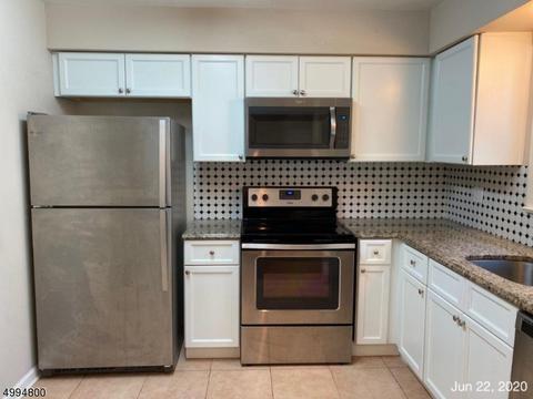 75 Meckes St, Springfield, NJ 07081 photo 5