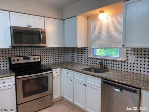 75 Meckes St, Springfield, NJ 07081 photo 6