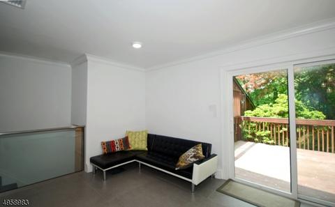 440 Indian Rd, Wayne, NJ 07470 photo 8