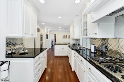 46 Slayton Dr, Millburn Twp., NJ 07078 photo 12