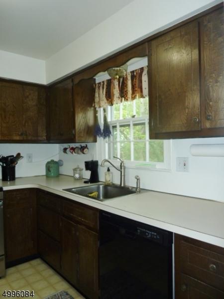 151 Osprey, Hackettstown, NJ 07840 photo 2