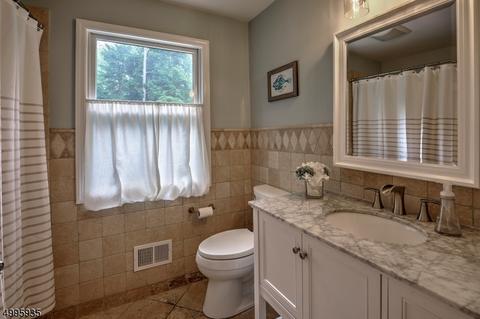 16 Cherry Ln, Mendham, NJ 07945 photo 13