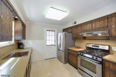 37 Tower Dr, Springfield, NJ 07081 photo 14